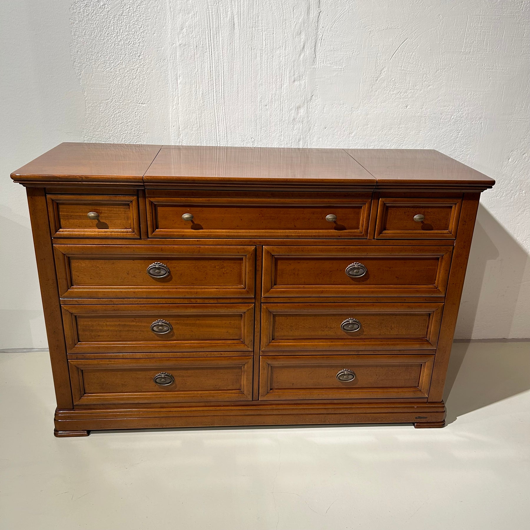 Porttipuisto | Le Gemme -lipasto Diamante | 141 x 91 x 54 cm | Classic