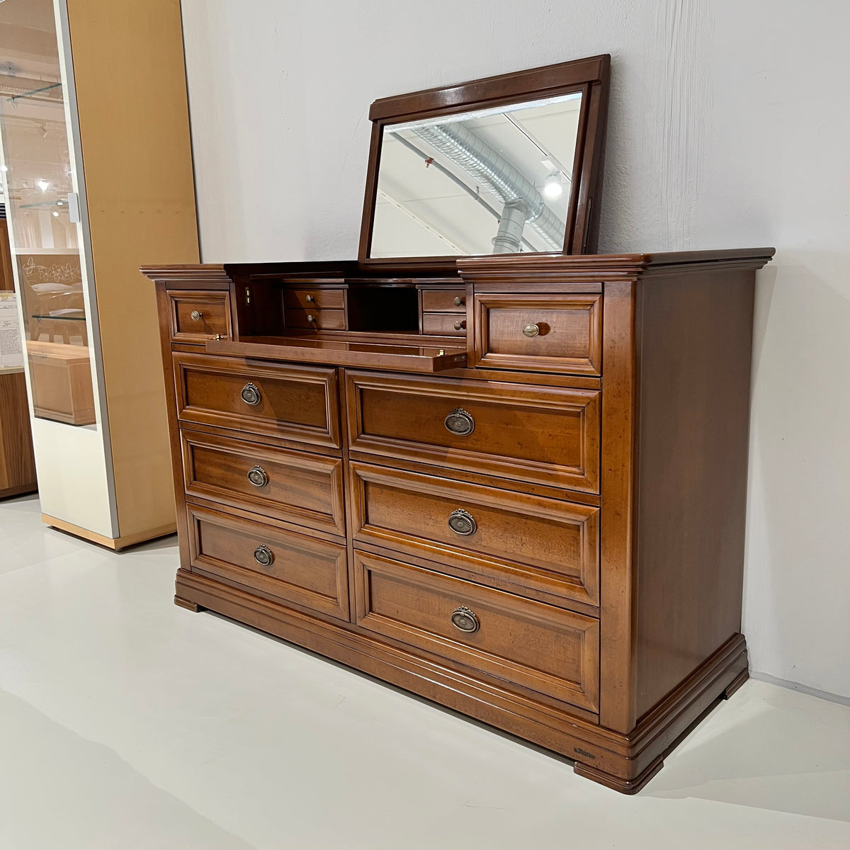 Porttipuisto | Le Gemme -lipasto Diamante | 141 x 91 x 54 cm | Classic